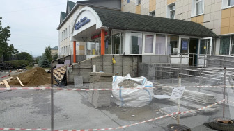 Закрывается пандусный подъем